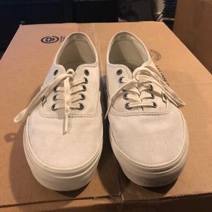 Men’s OFF WHITE/CREAM vans size 11